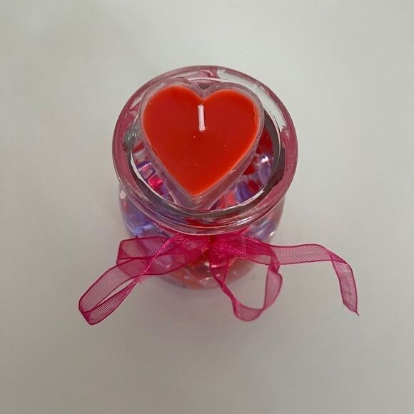 Valentine’s floating candle - Picture 3 of 5